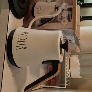 Rae Dunn electric gooseneck kettle